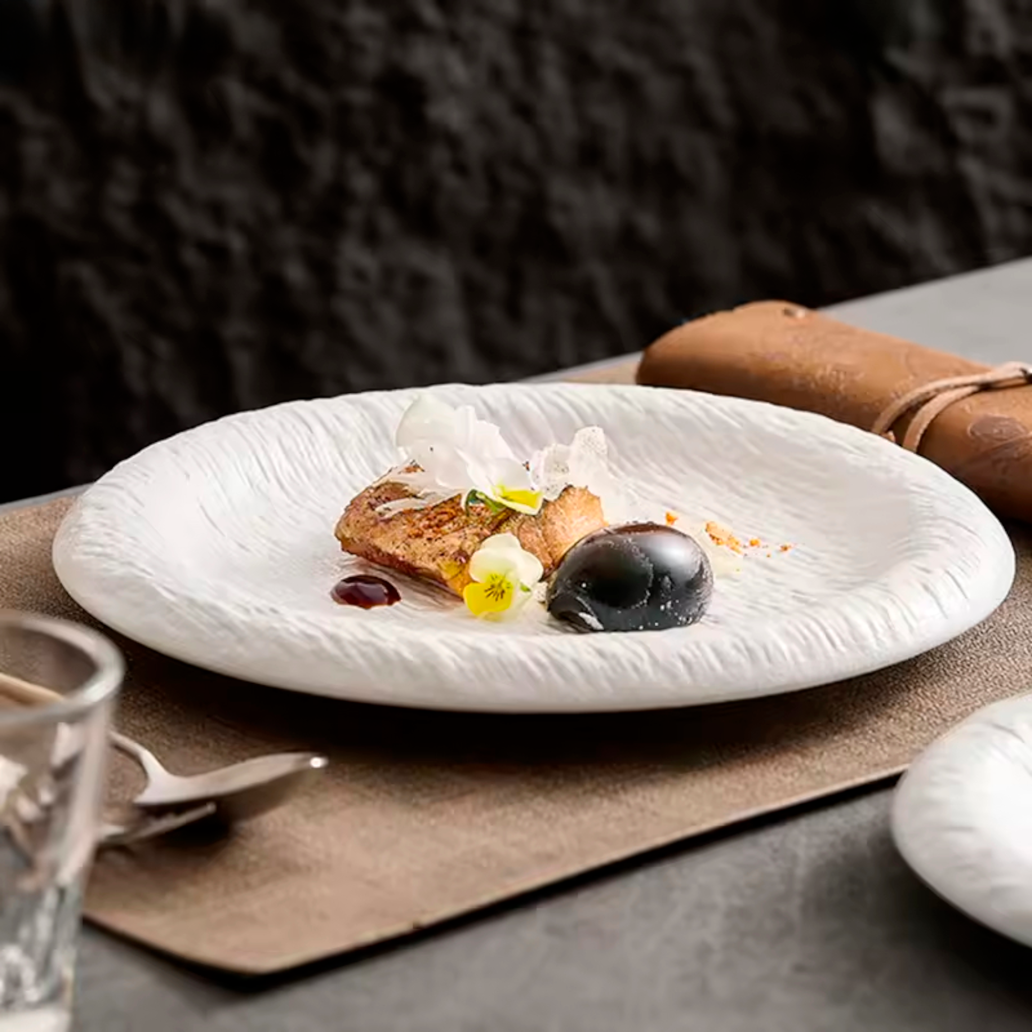 Artisan Frost Ripple: Premium Textured Ceramic Plate Set | Artisan Volcanic White Stoneware